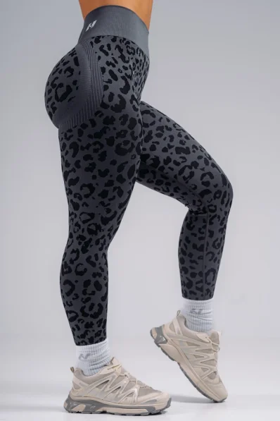 NEBBIA Compression push-up leggings with leopard pattern PRIMAL black 2