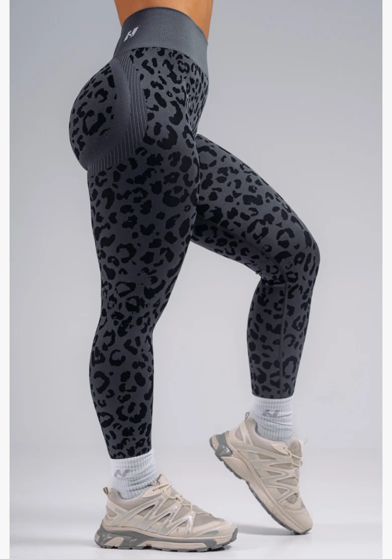 NEBBIA Compression push-up leggings with leopard pattern PRIMAL black
