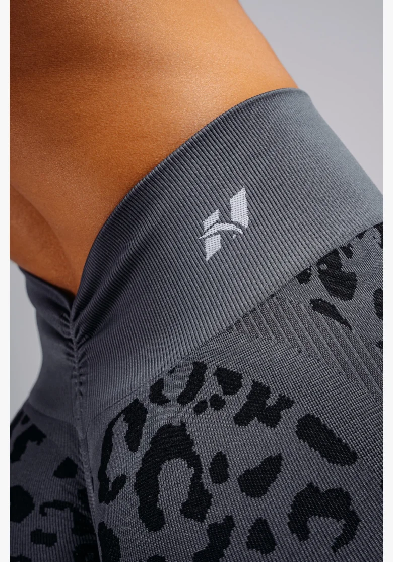 NEBBIA Compression push-up leggings with leopard pattern PRIMAL black