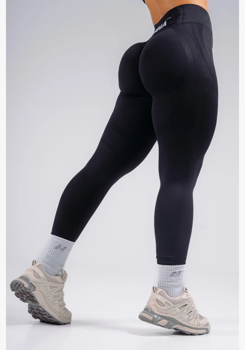 NEBBIA High-waist extra push-up leggings PRIMAL black