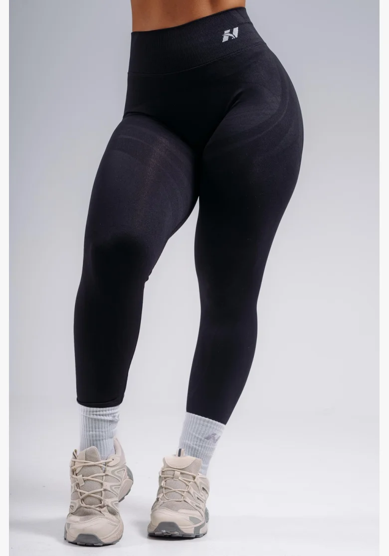 NEBBIA High-waist extra push-up leggings PRIMAL black