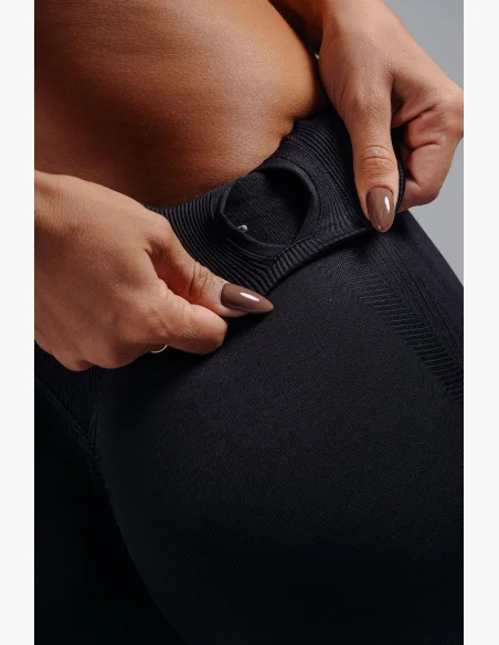 NEBBIA High-waist extra push-up leggings PRIMAL black