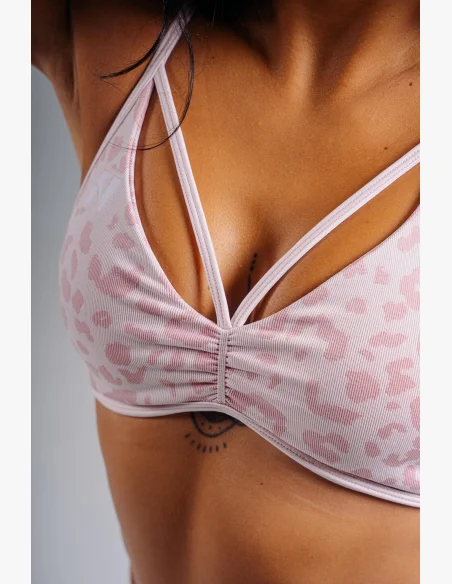 NEBBIA Medium support sports bra with leopard pattern PRIMAL pink