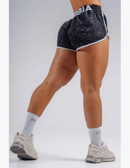 NEBBIA Training shorts with leopard pattern PRIMAL black