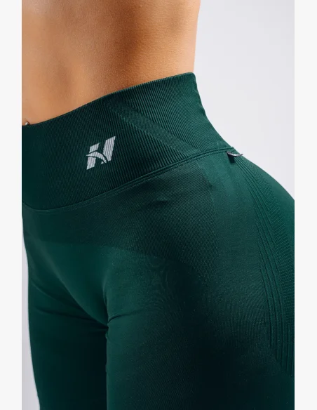 NEBBIA Extra push-up shorts PRIMAL green