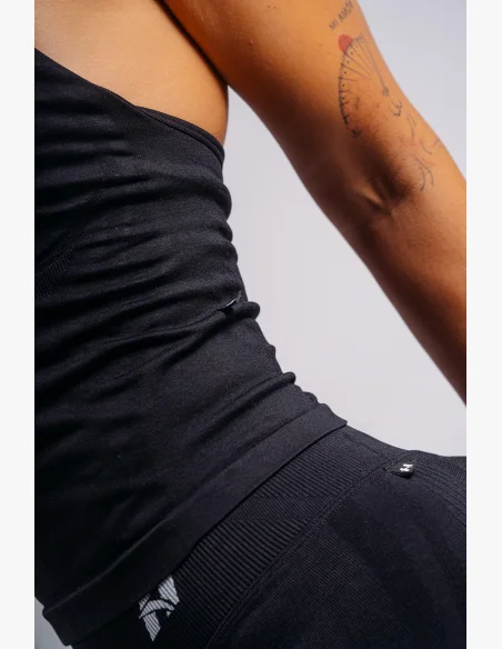 NEBBIA Halter top with built-in bra PRIMAL black