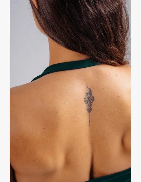 NEBBIA Halter top with built-in bra PRIMAL green