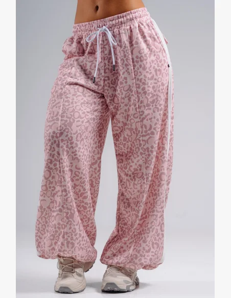 NEBBIA Baggy sweatpants with leopard pattern PRIMAL pink
