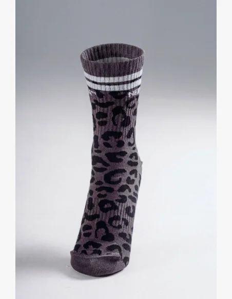 NEBBIA Crew socks with leopard pattern PRIMAL black