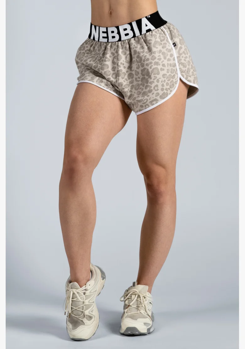 NEBBIA Training shorts with leopard pattern PRIMAL cream