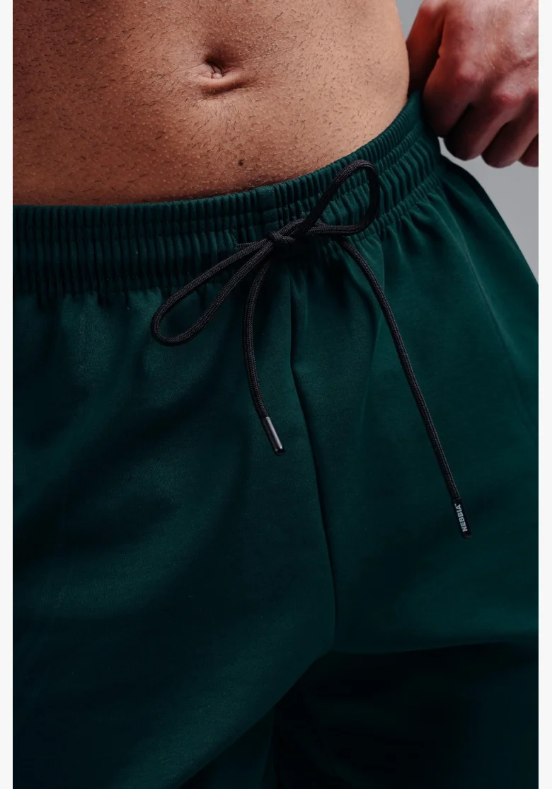 NEBBIA Oversized training shorts PRIMAL green