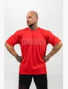 A high-quality cotton t-shirt with a distinctive bodybuilding cut will highlight your muscle proportions while allowing you unrestricted movement.