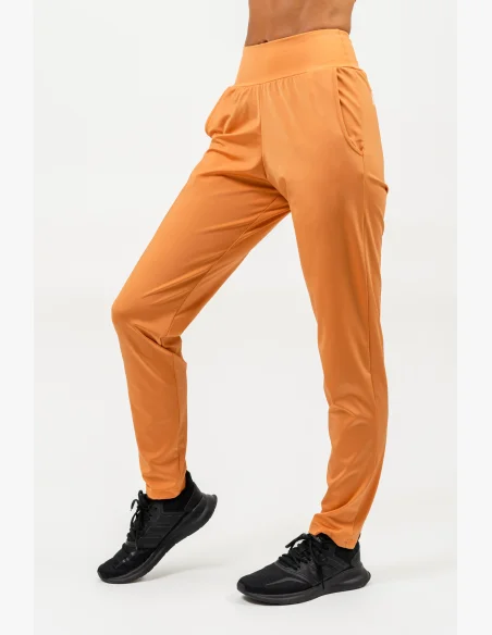 NEBBIA • Slim fit leggings with pockets SLEEK orange • Nebshop.com