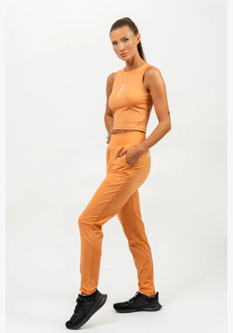 NEBBIA • Slim fit leggings with pockets SLEEK orange • Nebshop.com
