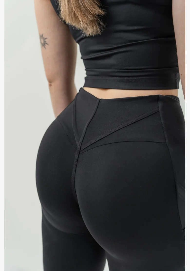 NEBBIA • 10″ High Waist Cycling Shorts GYM THERAPY Black • Nebshop.com
