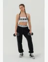 These sweatpants not only serve perfectly when warming up and during the first set, but they are also a great choice at home, in the city, while shopping for fit products, during a lecture, or on a walk.

