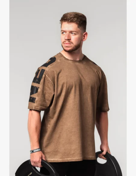 NEBBIA • NEBBIA Washed-off oversized t-shirt LIFTING CLUB brown • Nebshop.cz