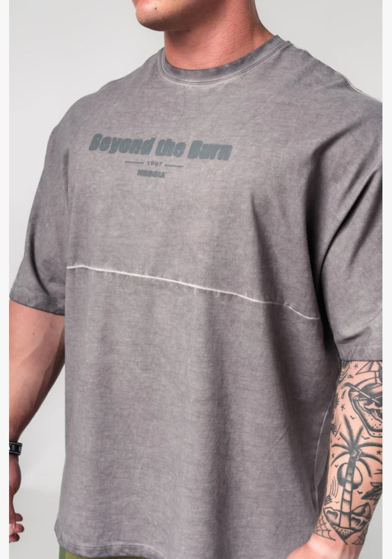 NEBBIA • NEBBIA Washed-off oversized t-shirt NO SHORTCUTS gray • Nebshop.com