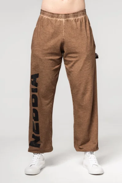 NEBBIA • NEBBIA Washed-off loose baggy sweatpants with pockets GYM BRO brown • Nebshop.cz