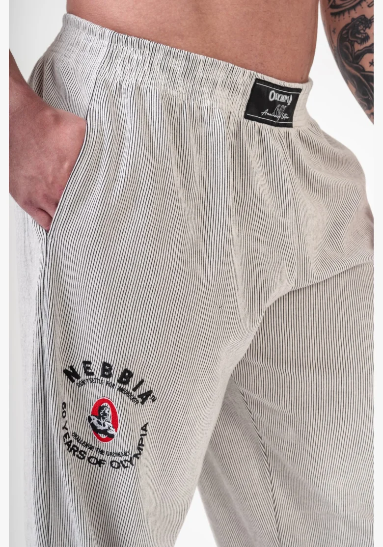 NEBBIA • NEBBIA Oversized sweatpants SIGNATURE black • Nebshop.cz