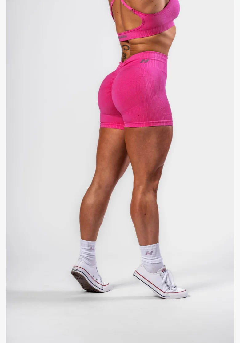 NEBBIA • NEBBIA Totally Seamless High-Waisted Push-Up Shorts PINK • Nebshop.cz