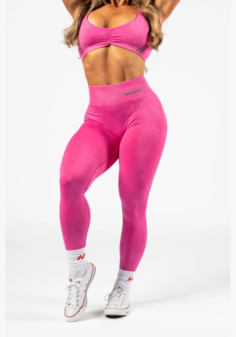 NEBBIA • NEBBIA Sports Bra with Medium Support TOTALLY SEAMLESS Pink • Nebshop.cz