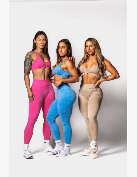 NEBBIA • NEBBIA Sports Bra with Medium Support TOTALLY SEAMLESS Pink • Nebshop.cz