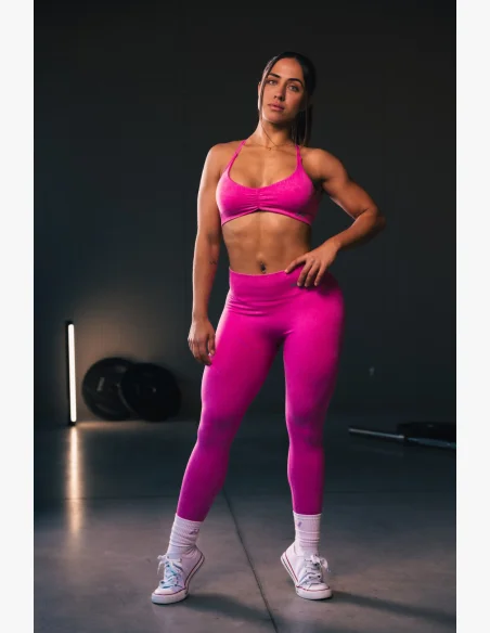 NEBBIA • NEBBIA Sports Bra with Medium Support TOTALLY SEAMLESS Pink • Nebshop.cz