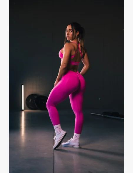 NEBBIA • NEBBIA Sports Bra with Medium Support TOTALLY SEAMLESS Pink • Nebshop.cz