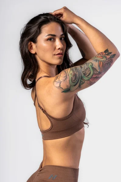 NEBBIA • NEBBIA Sports Bra with Medium Support TOTALLY SEAMLESS brown • Nebshop.cz 2