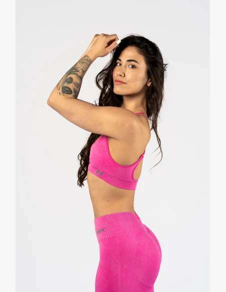 NEBBIA • NEBBIA Sports Bra with Medium Support TOTALLY SEAMLESS Pink • Nebshop.cz