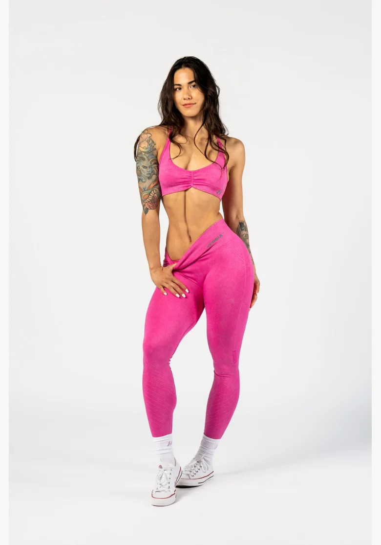 NEBBIA • NEBBIA Sports Bra with Medium Support TOTALLY SEAMLESS Pink • Nebshop.cz