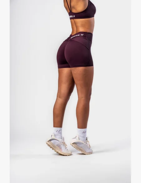NEBBIA • NEBBIA Shaping shorts with V-shaped waist STRONG BEAUTY burgundy • Nebshop.cz