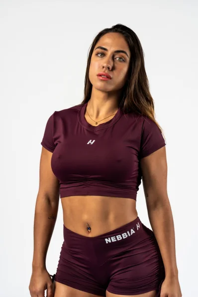 NEBBIA • NEBBIA Open-back crop top STRONG BEAUTY burgundy • Nebshop.cz