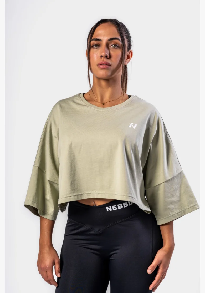 NEBBIA • NEBBIA Oversized crop t-shirt JUST FLOW light green • Nebshop.cz