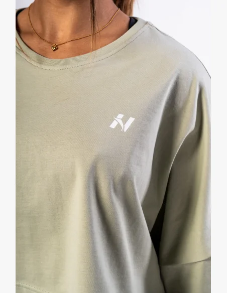 NEBBIA • NEBBIA Oversized crop t-shirt JUST FLOW light green • Nebshop.cz