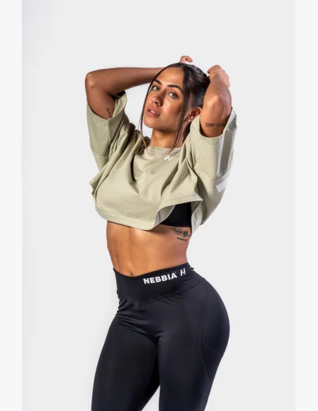 NEBBIA • NEBBIA Oversized crop t-shirt JUST FLOW light green • Nebshop.cz