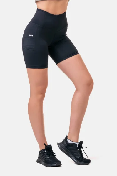 NEBBIA • Fit & Smart women's cycling shorts • NEBBIAshop.cz