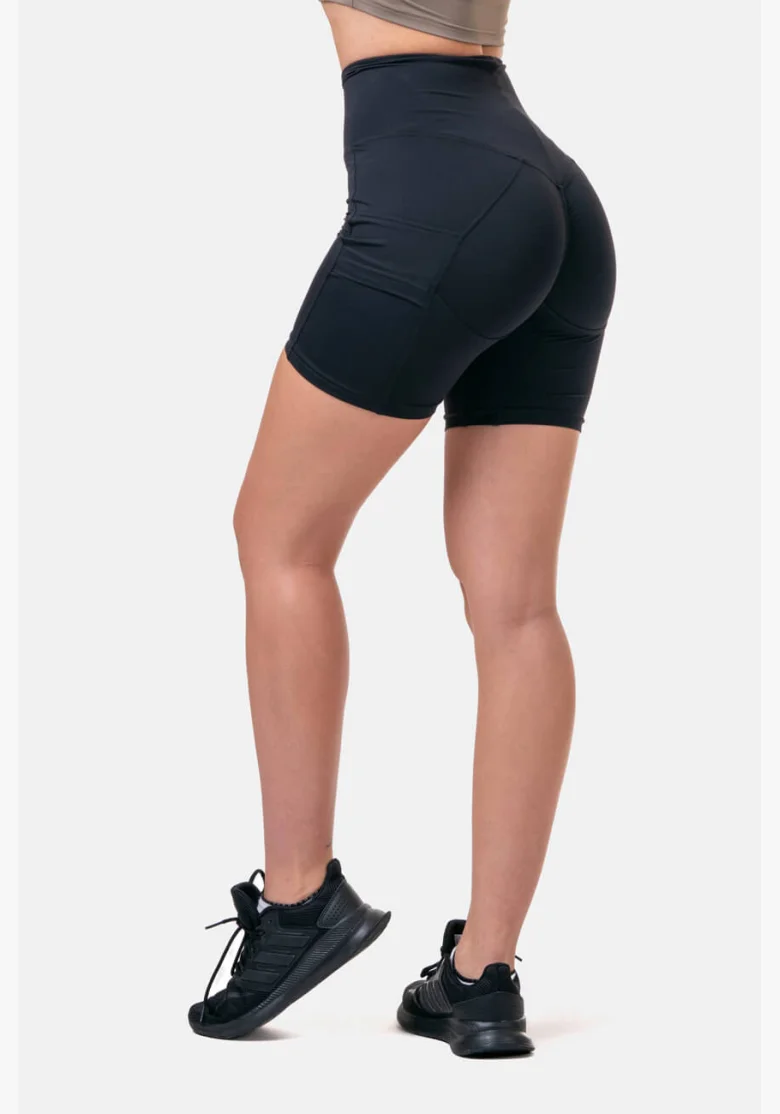 NEBBIA • Fit & Smart women's cycling shorts • NEBBIAshop.cz