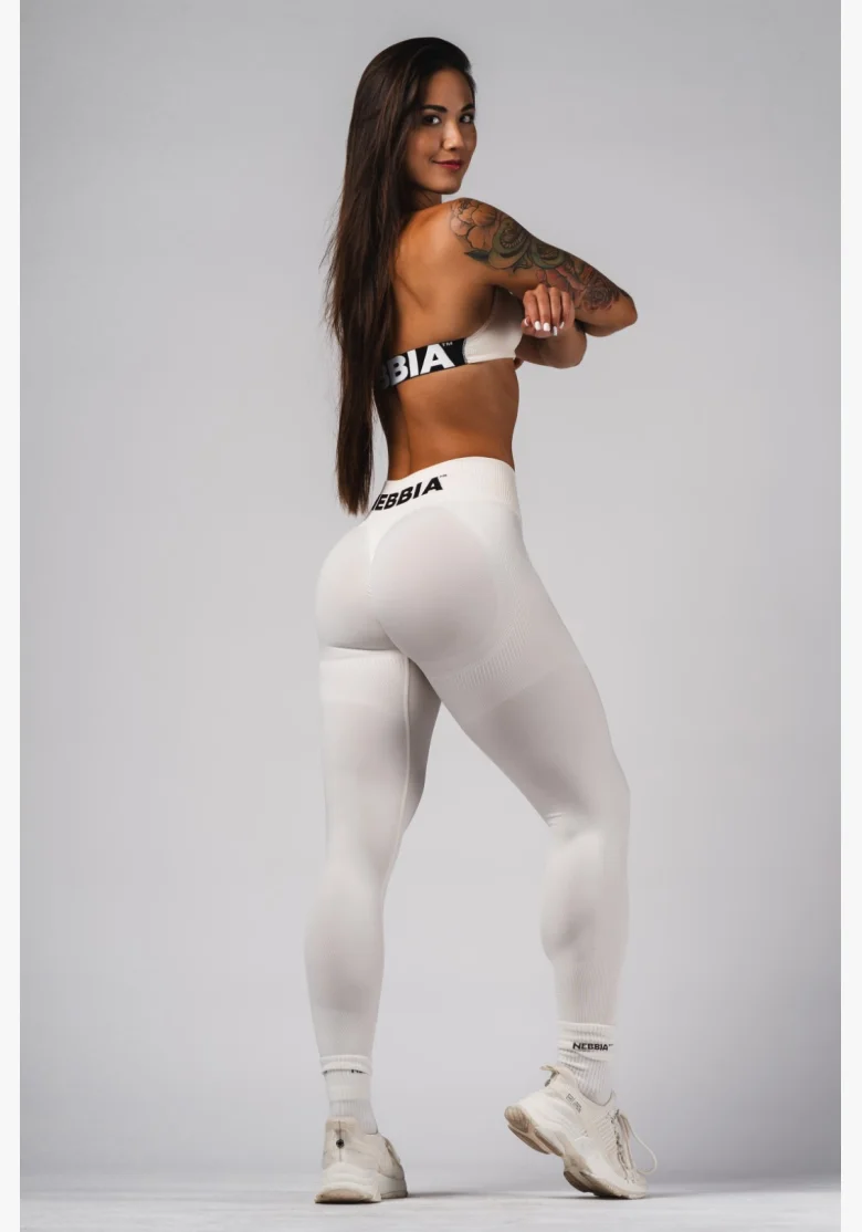 NEBBIA Seamless Lift-Up Bra Flow Seamless cream