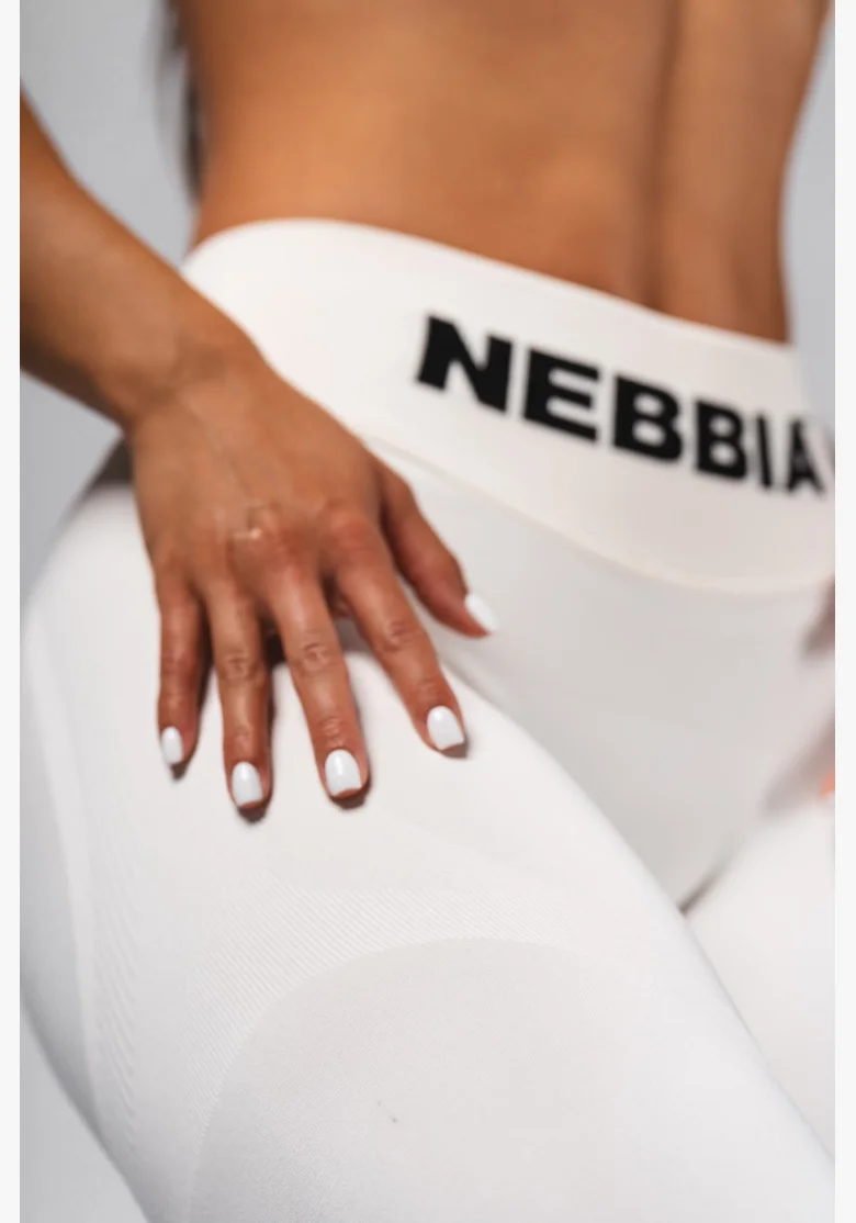 NEBBIA Seamless extra push-up leggings with high waistband Flow Seamless cream