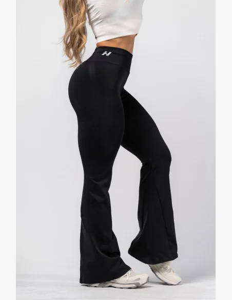 NEBBIA Shaping Seamless Flared Leggings FLOW SEAMLESS
