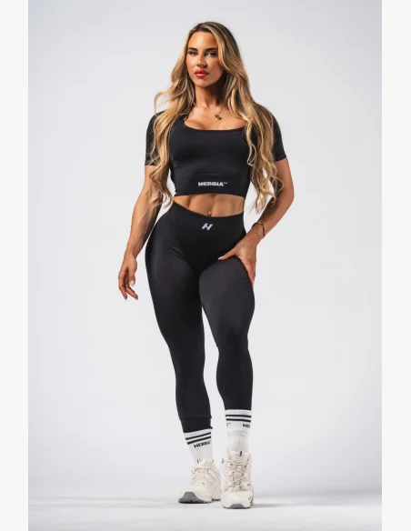 NEBBIA Shaping Seamless Crop Top FLOW SEAMLESS black