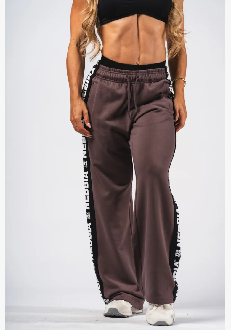 NEBBIA Straight Leg Urban Sweatpants brown