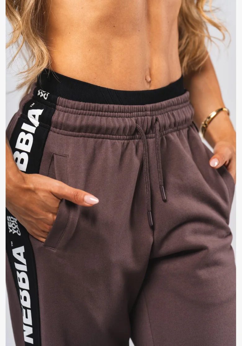 NEBBIA Straight Leg Urban Sweatpants brown