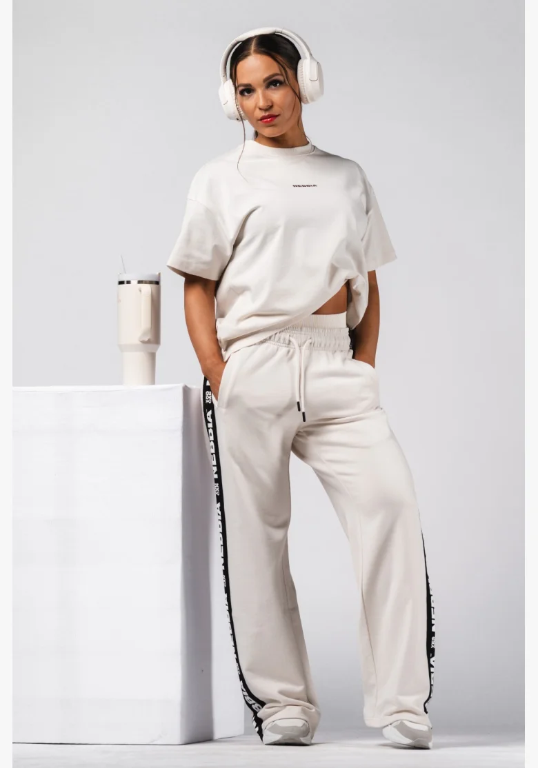NEBBIA Oversized T-shirt RESET cream