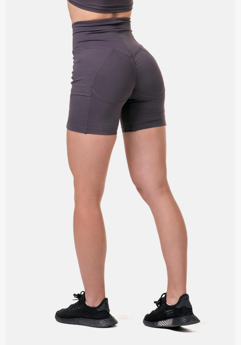NEBBIA • Fit & Smart women's cycling shorts • NEBBIAshop.cz