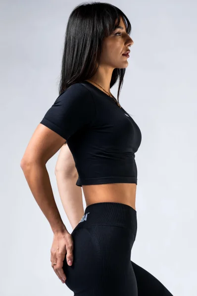 NEBBIA Seamless crop top with short sleeves POWER black 2