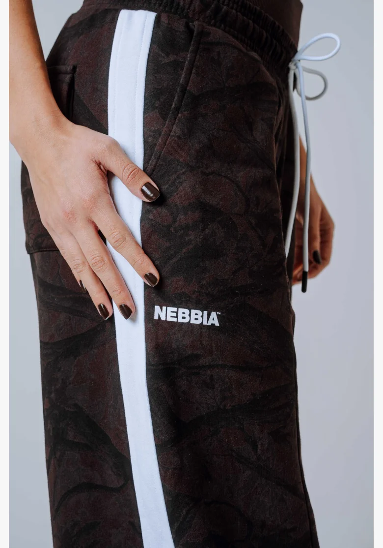 NEBBIA Oversized sweatpants POWER Camo dark