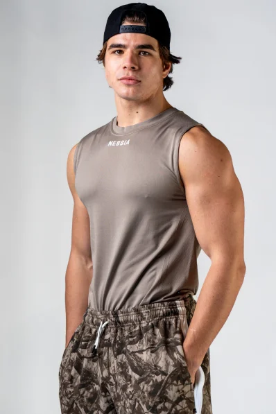 NEBBIA Seamless sleeveless POWER t-shirt in beige